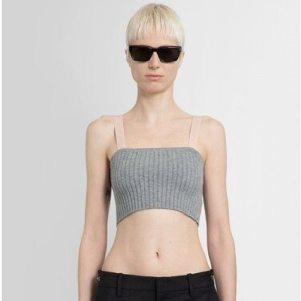 GUCCI WOOL CROP TOP GREY LINK LOGO Size L new tank top w tag! 93% Wool!